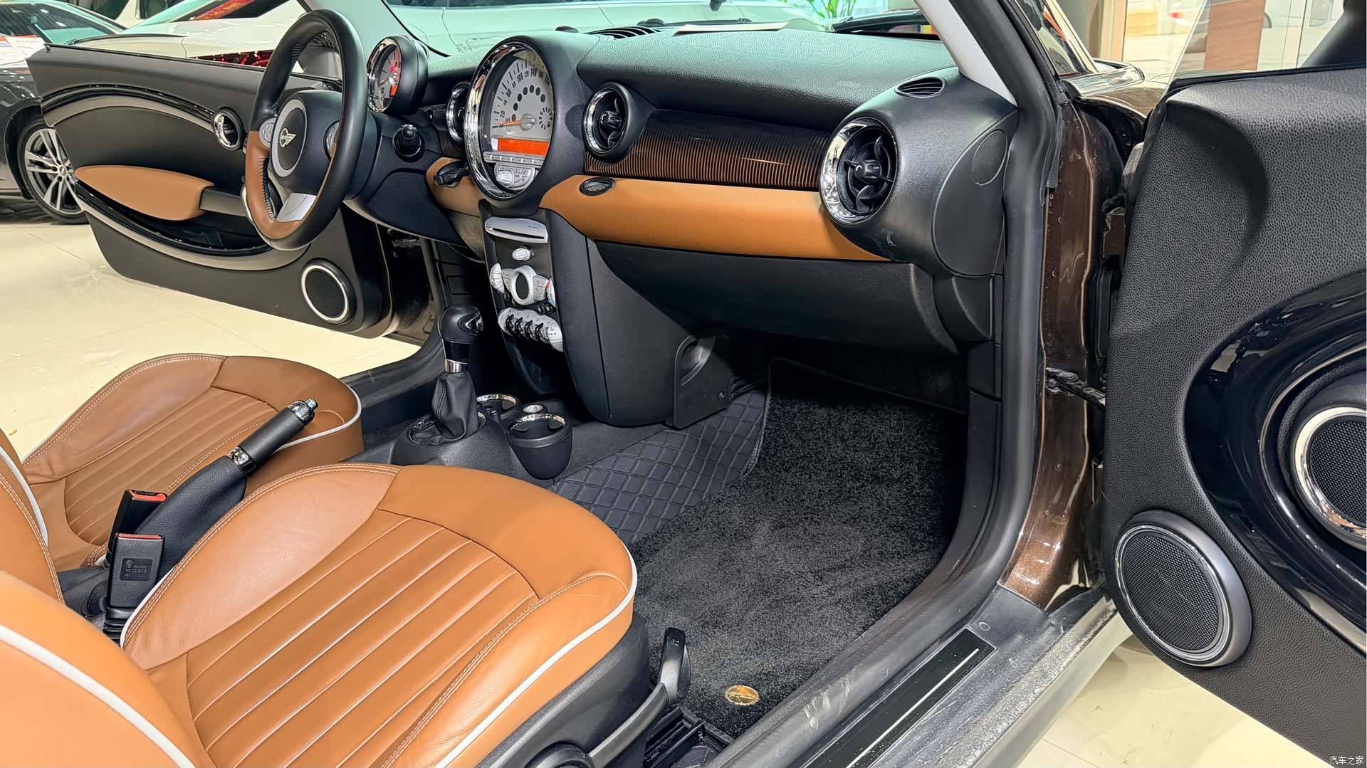 Mini Cooper, 2010 14