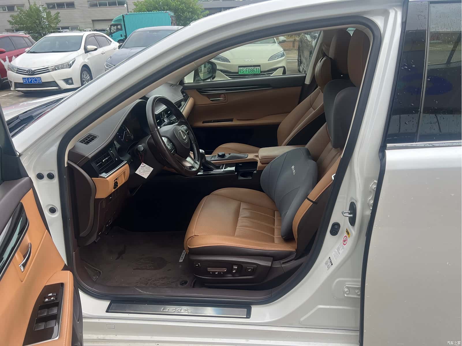 Lexus ES, 2016 все фото