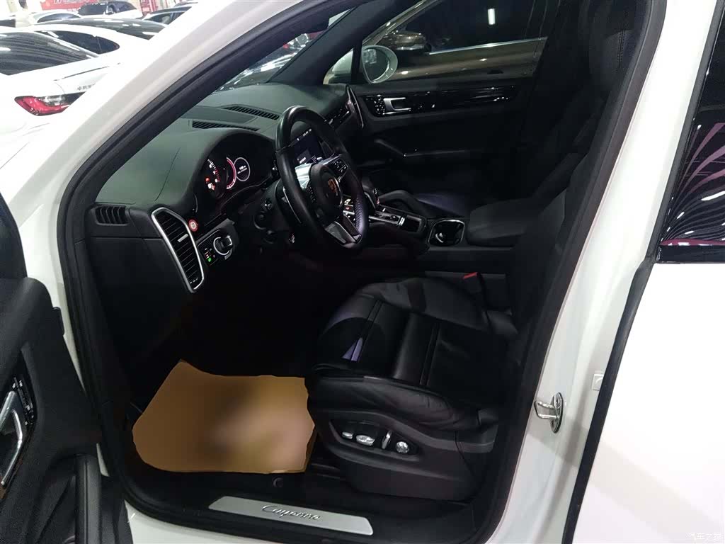 Porsche Cayenne, 2018 11