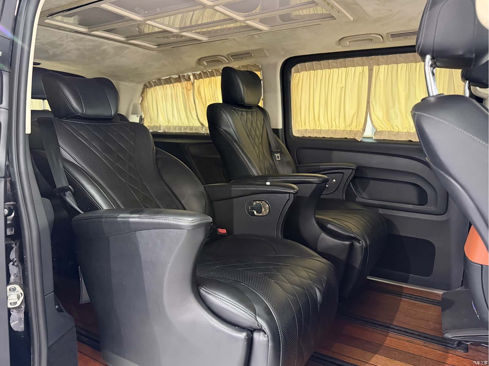 Mercedes-Benz VI, 2019 13
