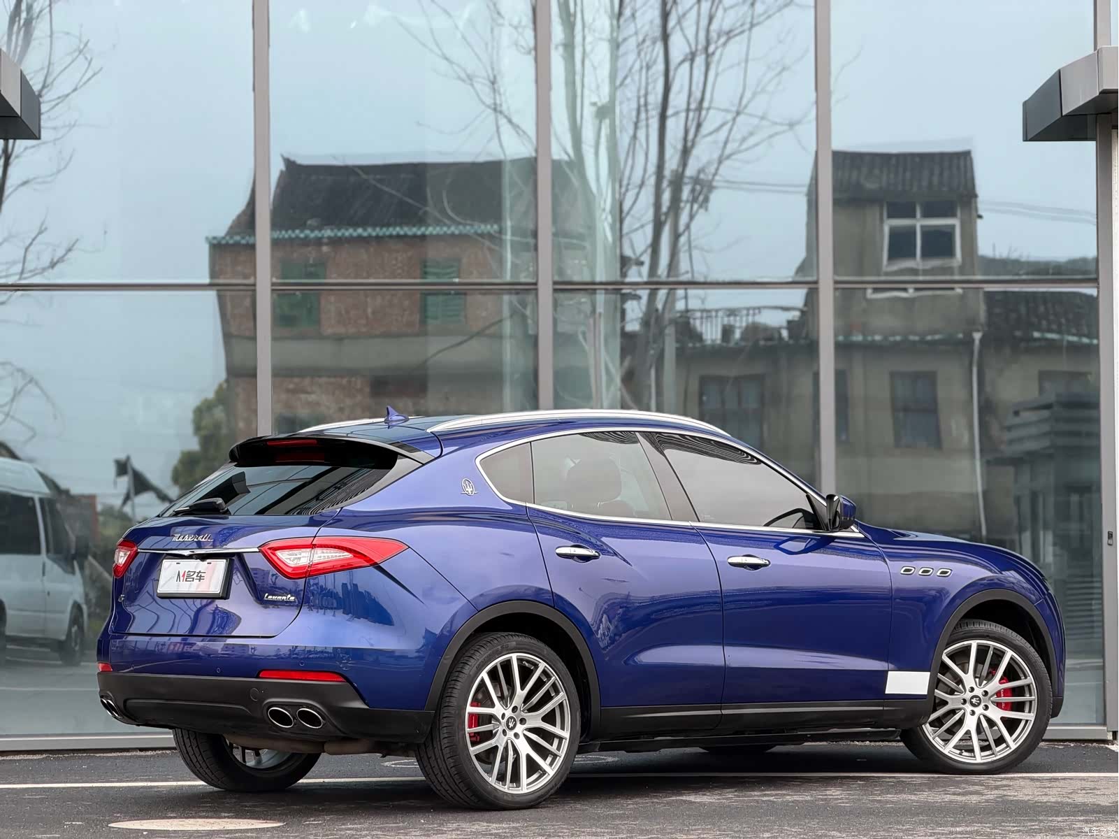 Maserati Levante, 2018 все фото