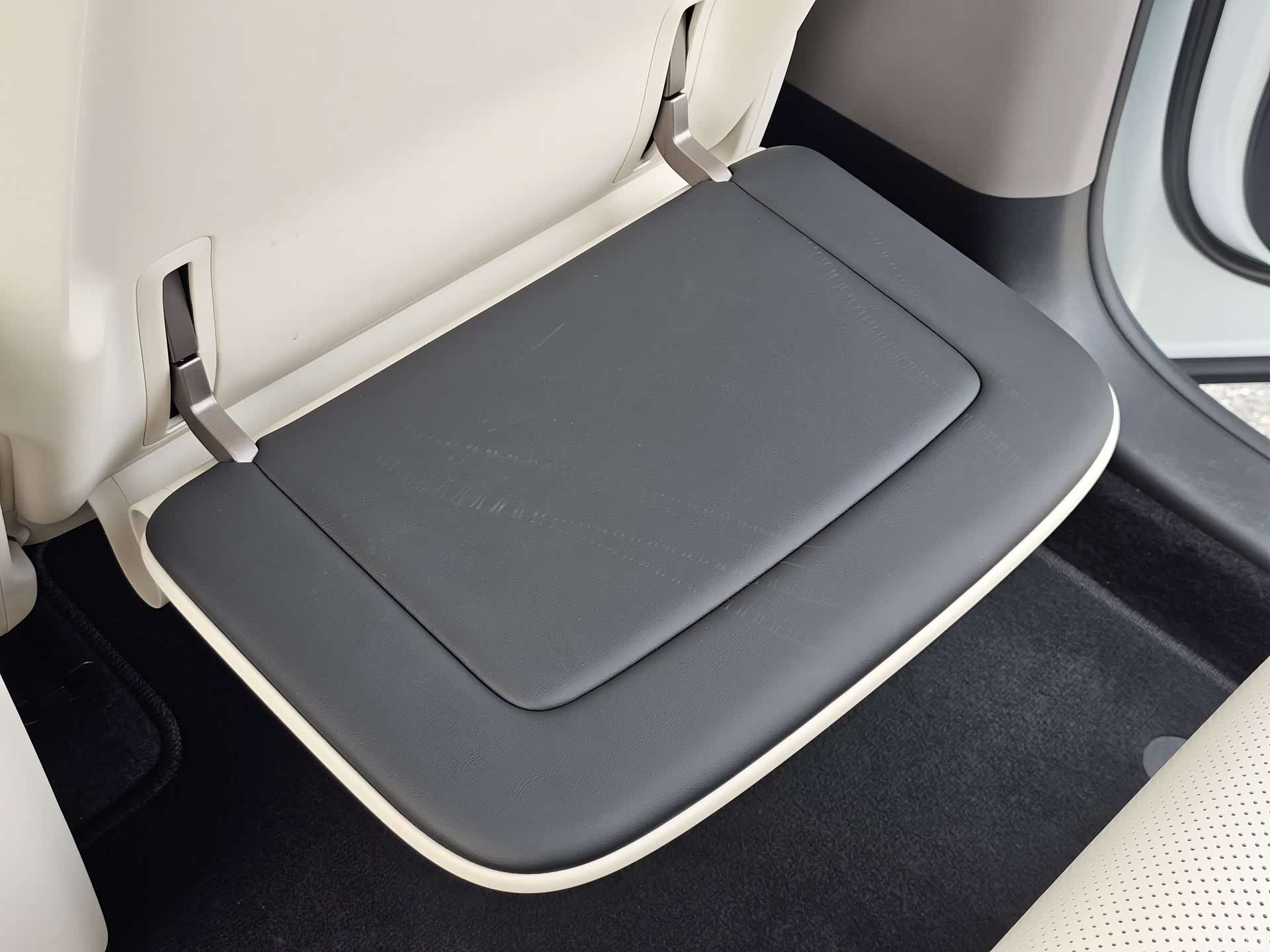 Li Auto i6, 2025 17