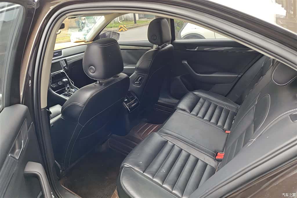 Skoda Superb, 2016 11