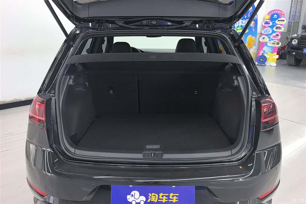 Volkswagen Golf, 2019 4