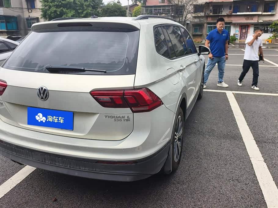 Volkswagen Tiguan L