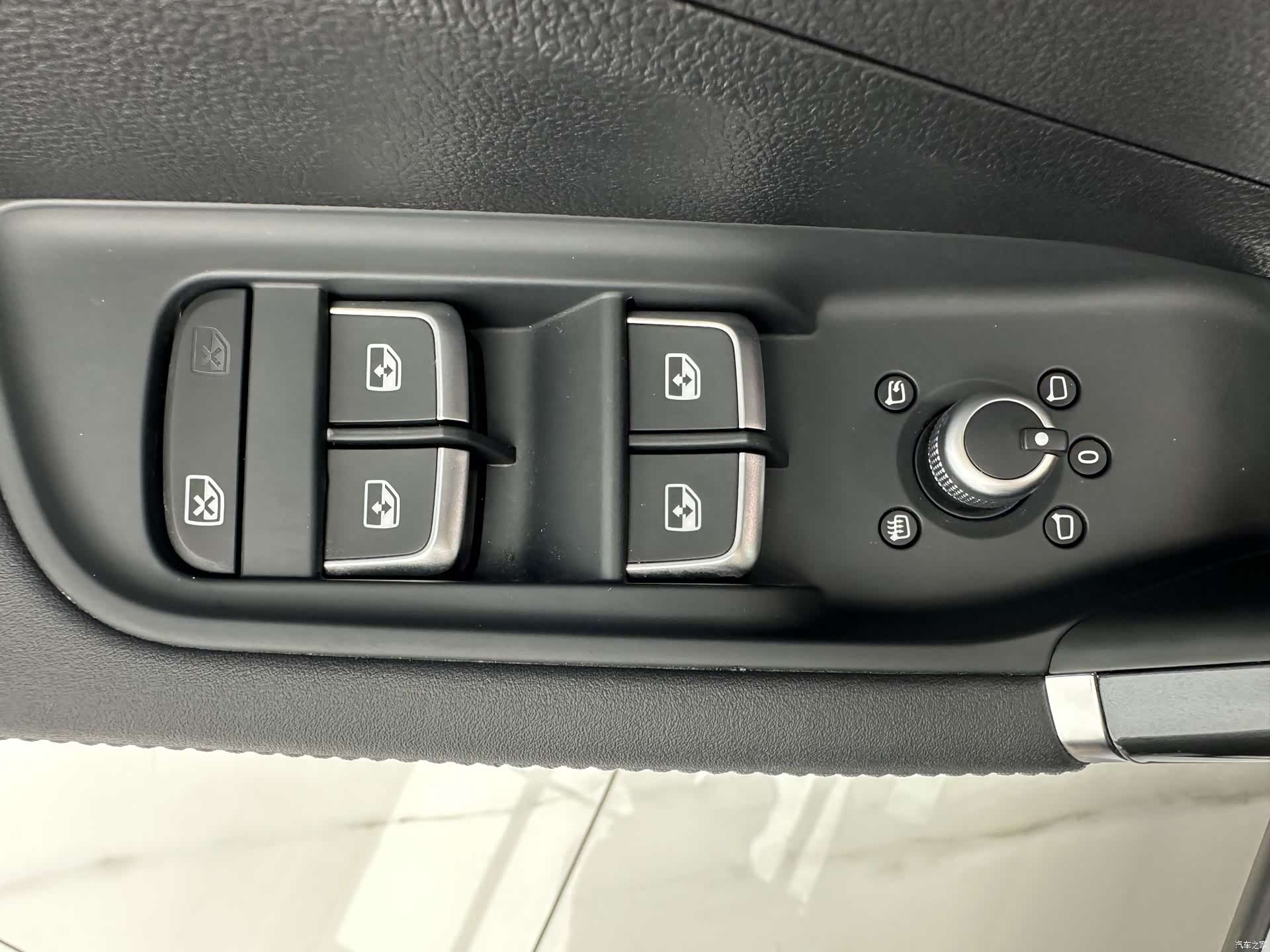 Audi Q2L, 2022 12