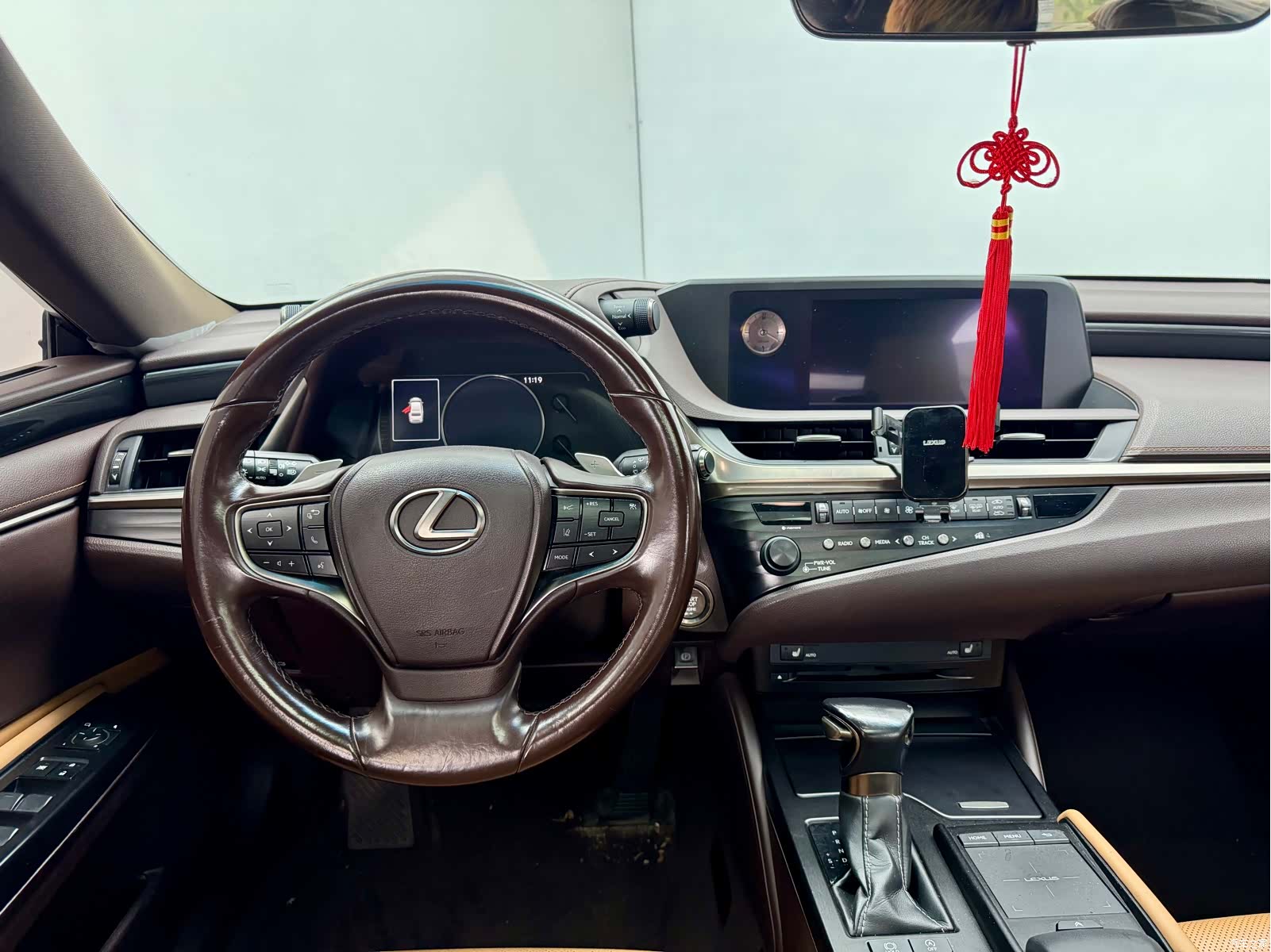 Lexus ES, 2019 17