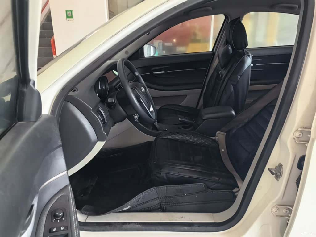 BAIC D50, 2016 15