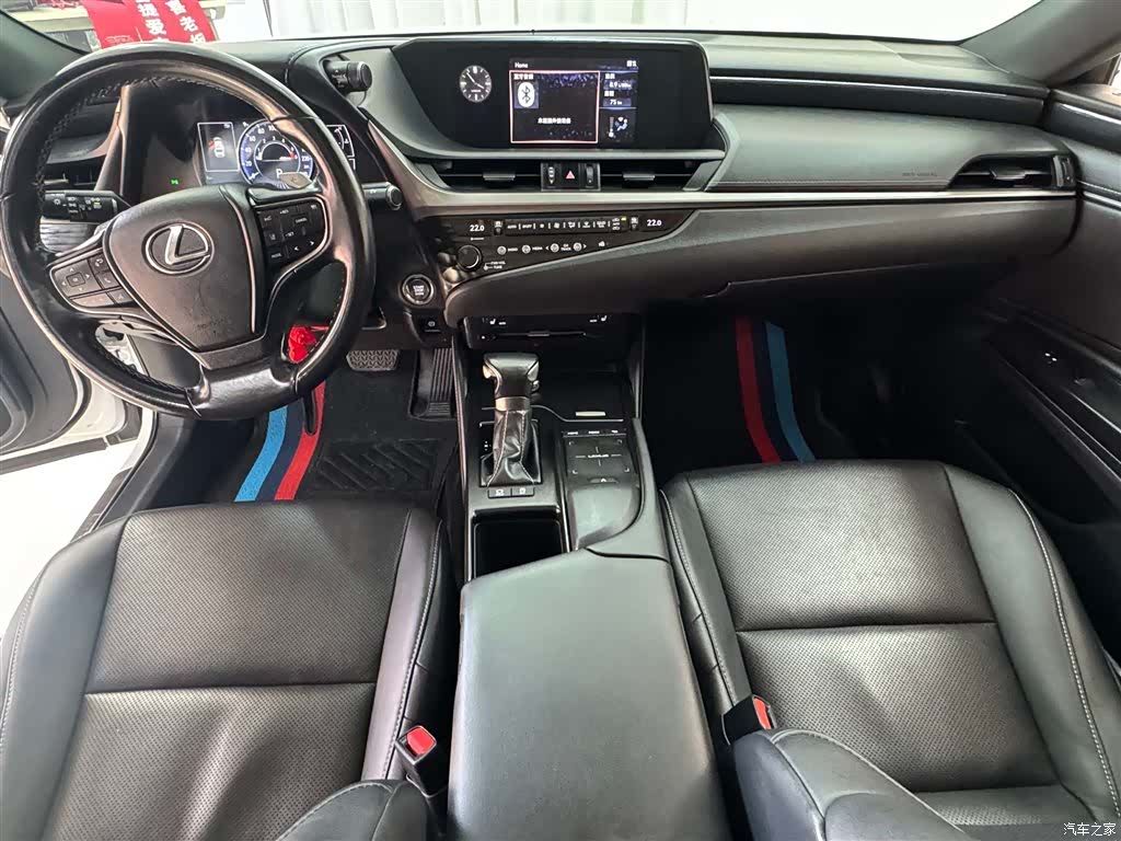 Lexus ES, 2020 13