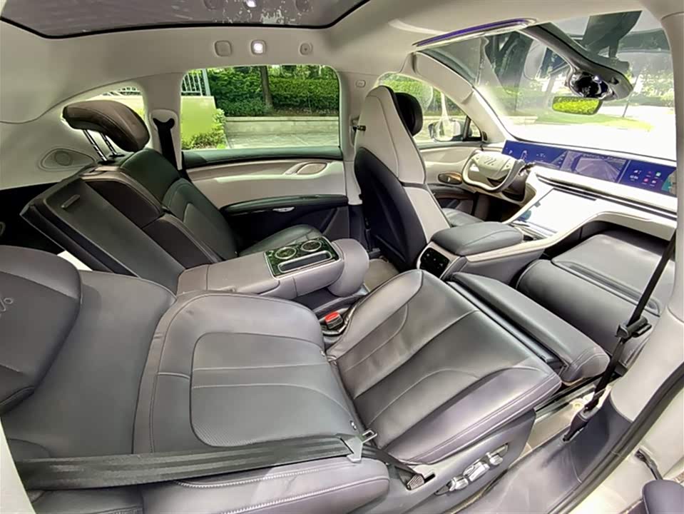 IM Motors Zhiji LS7