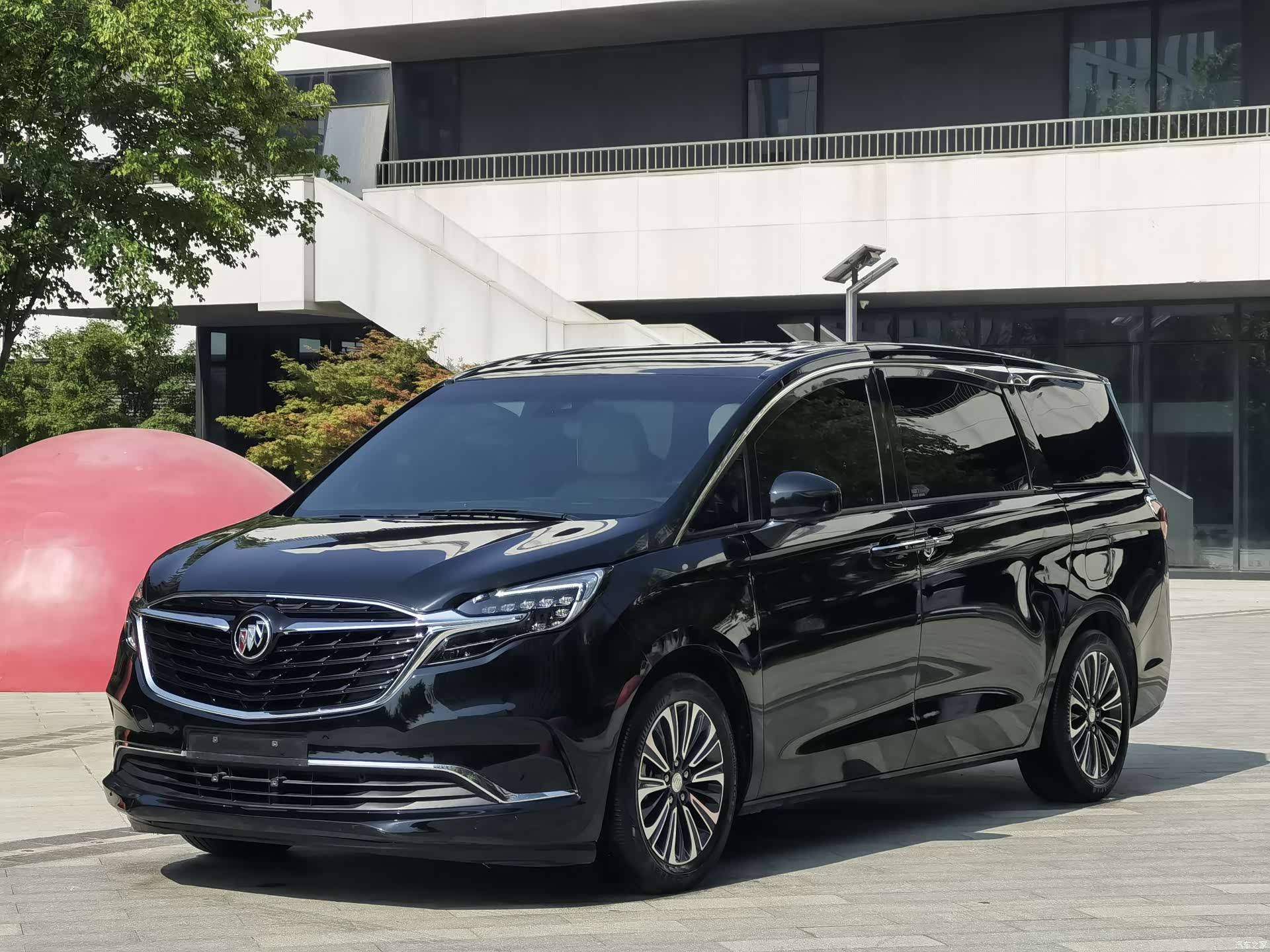 Buick GL8, 2022 1
