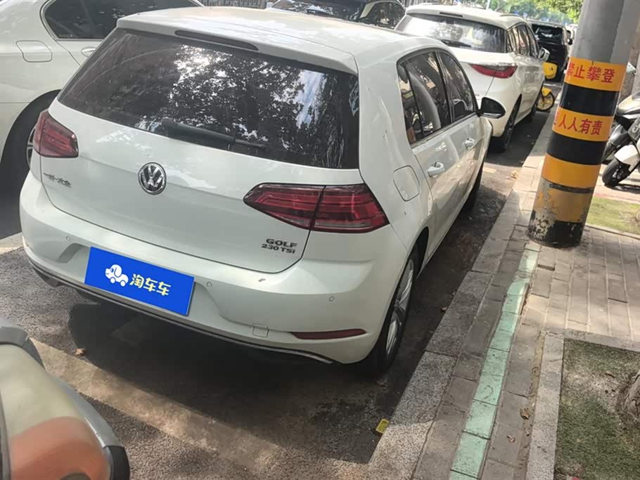 Volkswagen golf