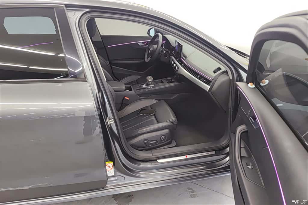 Audi A4L, 2021 8