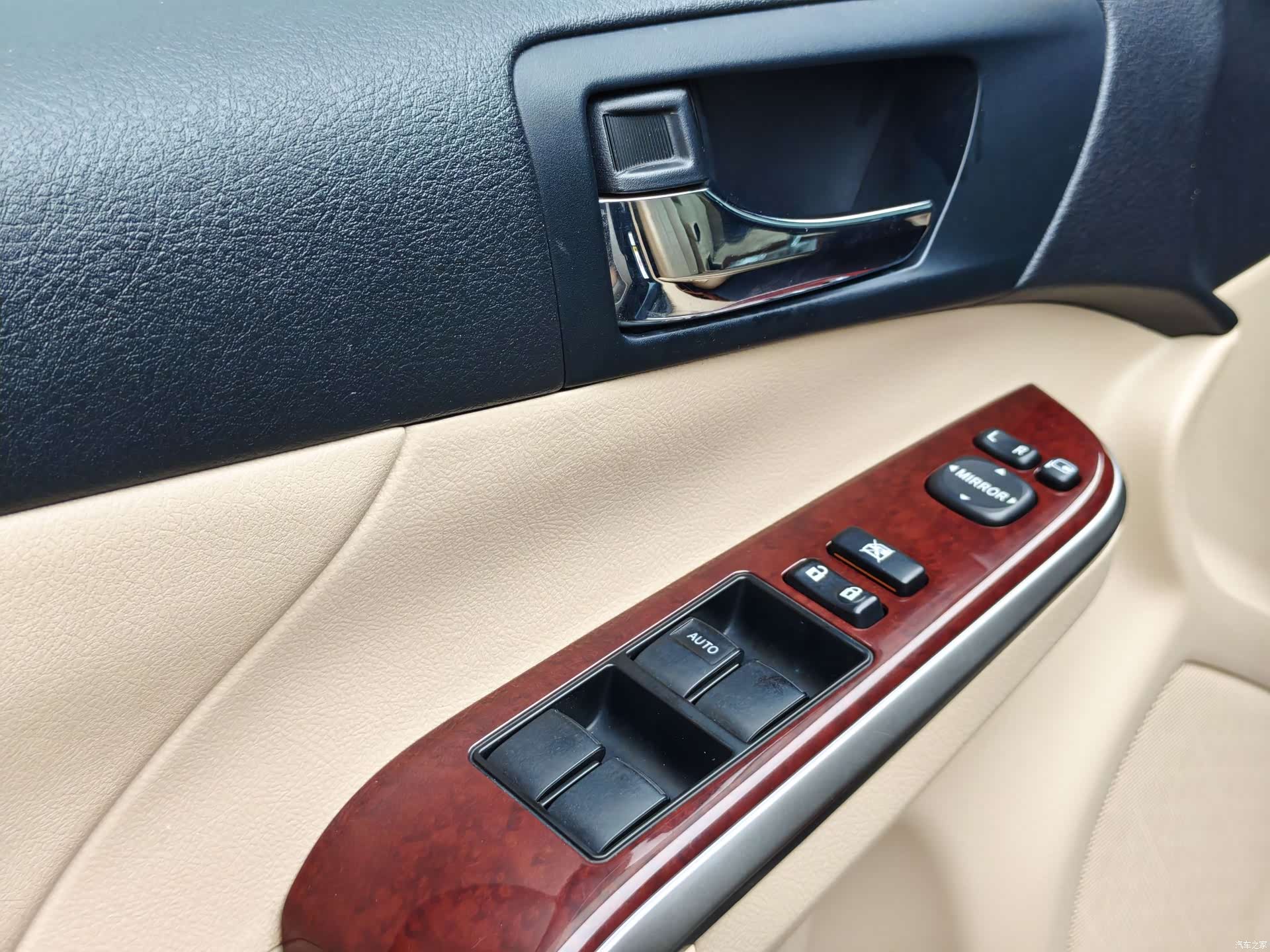 Toyota Camry, 2013 10