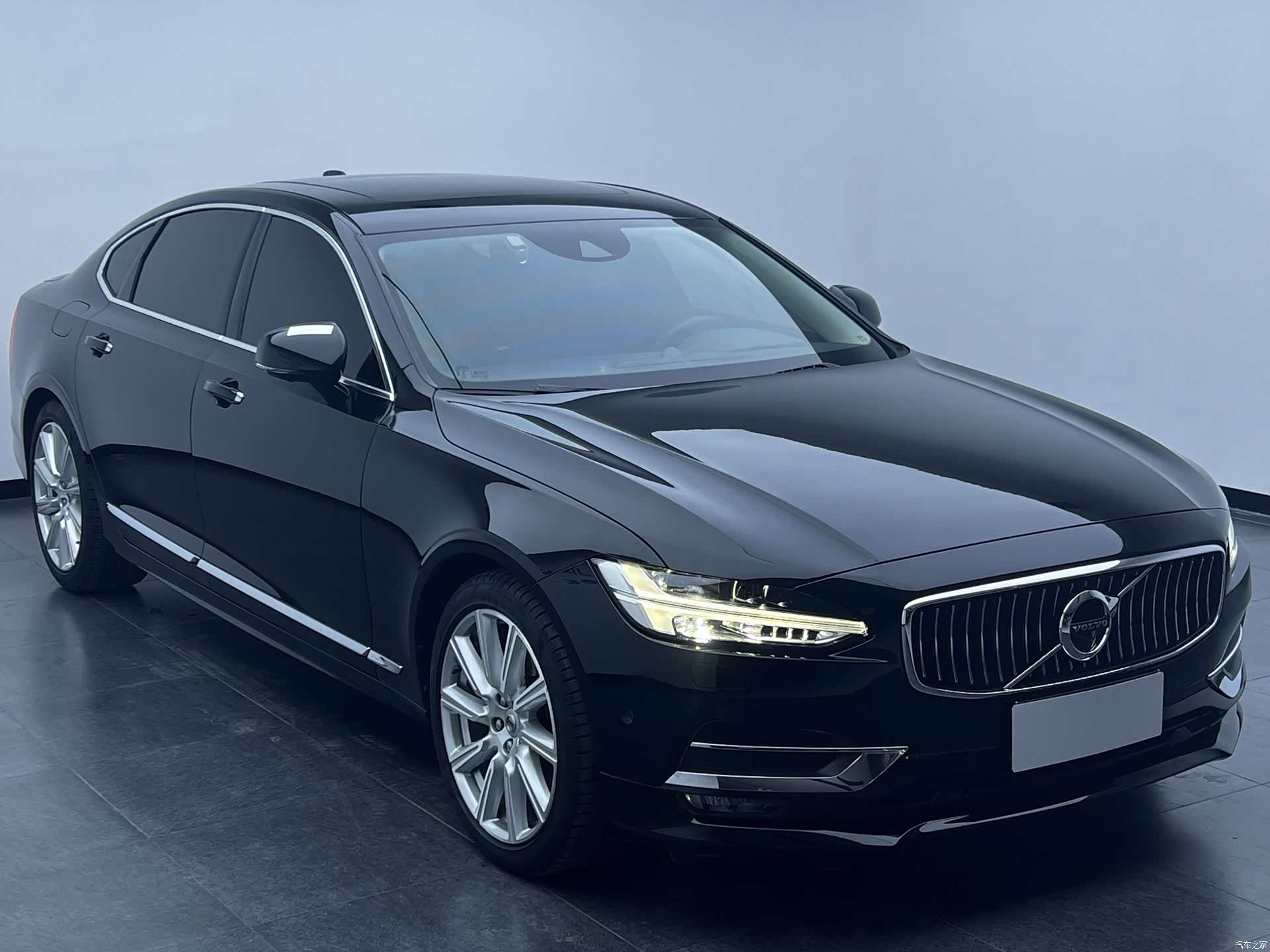 Volvo S90, 2018 3