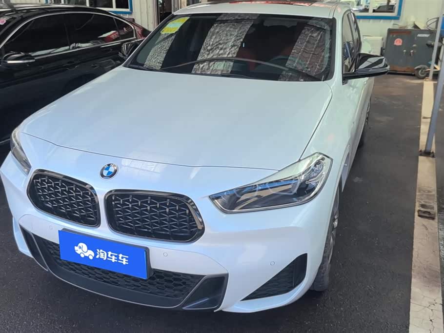 BMW X2
