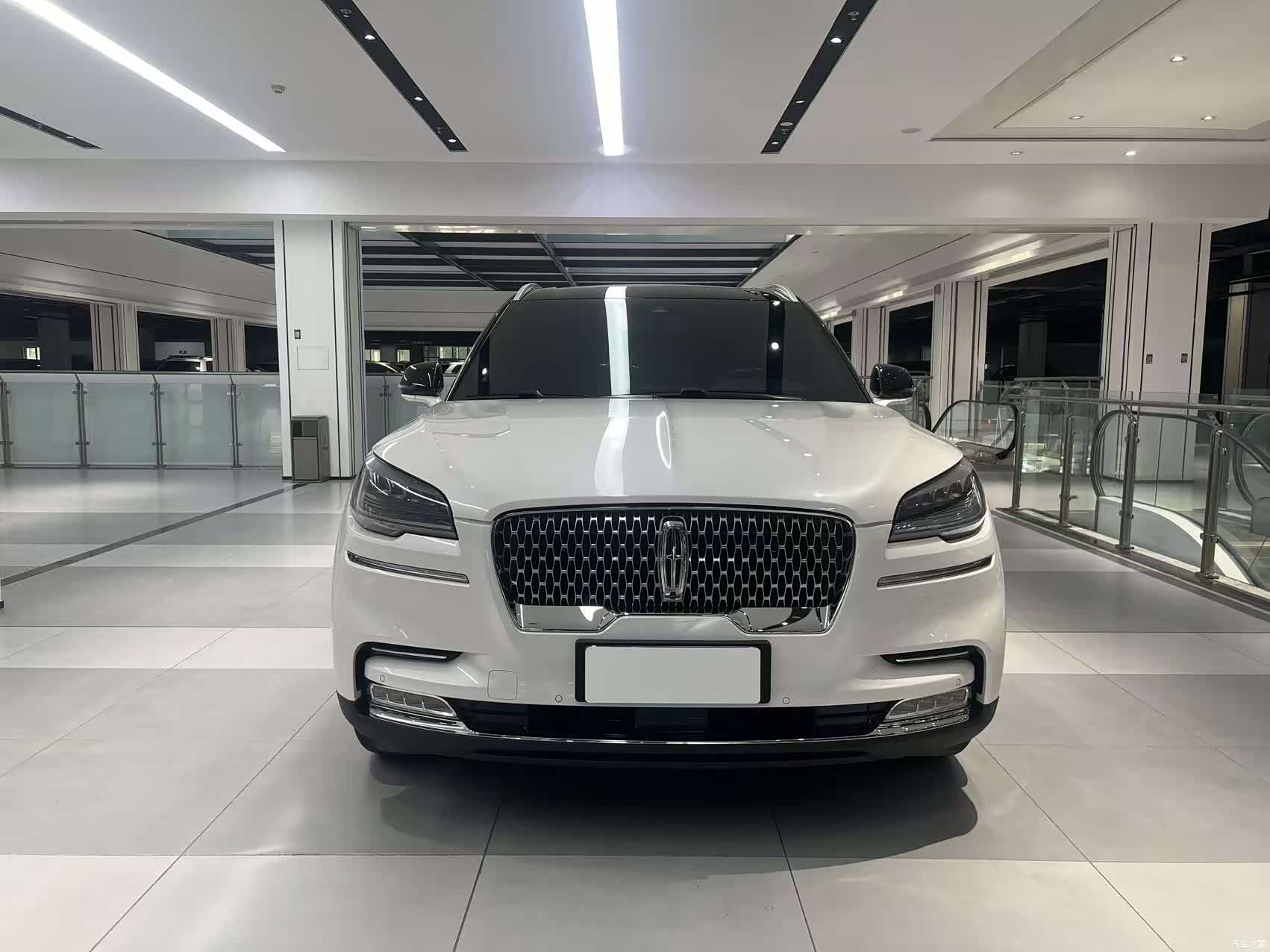 Lincoln Aviator, 2022 2