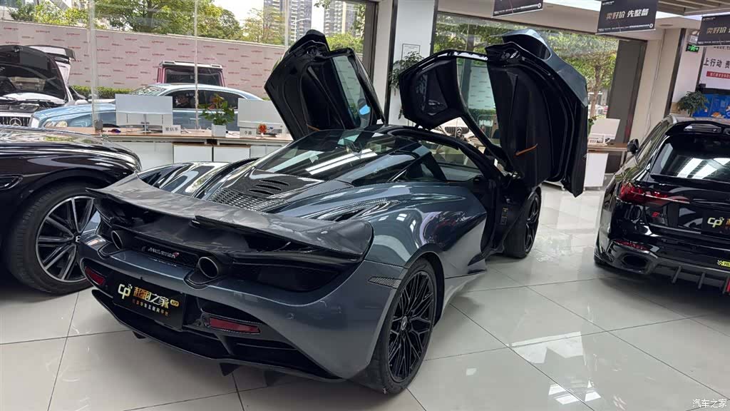 McLaren 720S, 2018 6