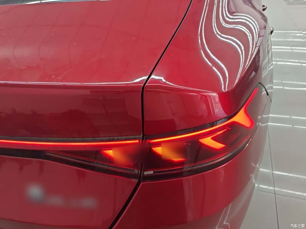 BYD Qin, 2022 8