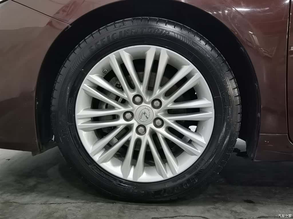 Lexus ES, 2015 17