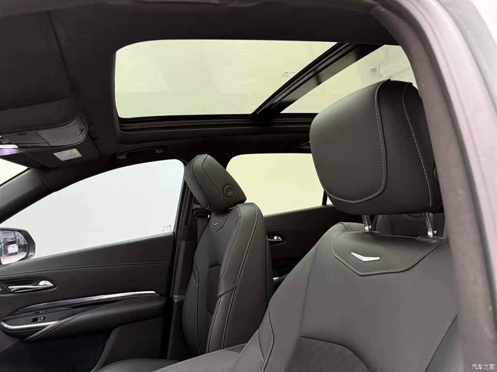 Cadillac XT4, 2019 16