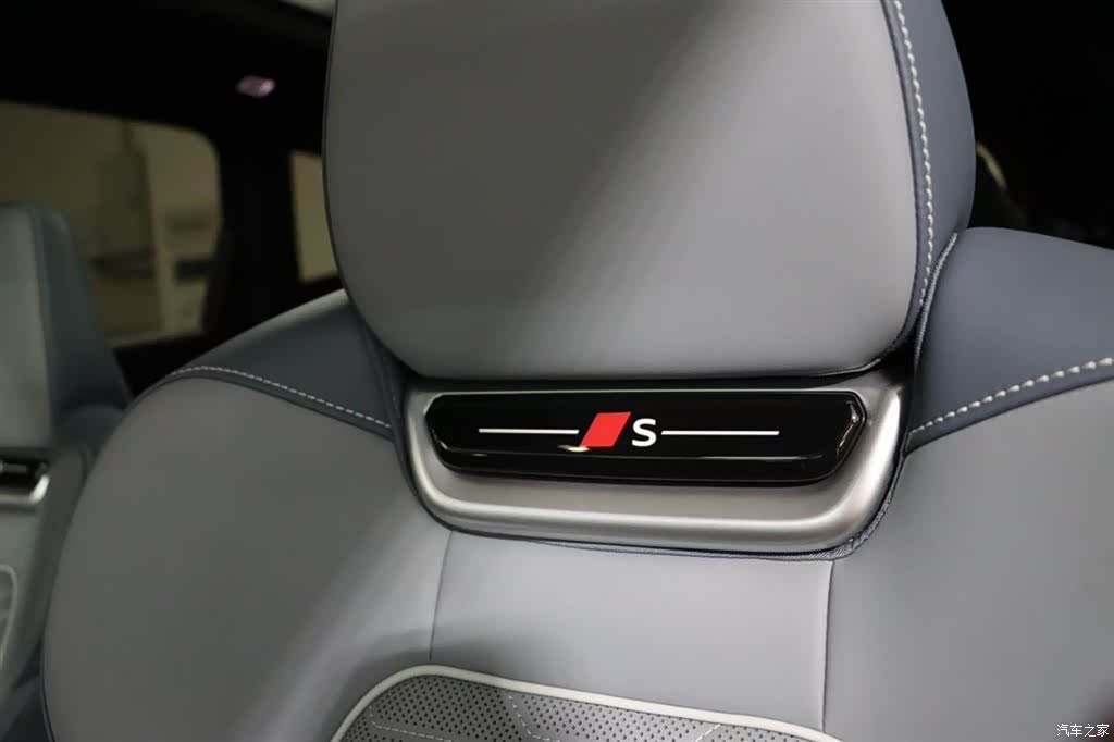 Audi e-tron, 2025 13