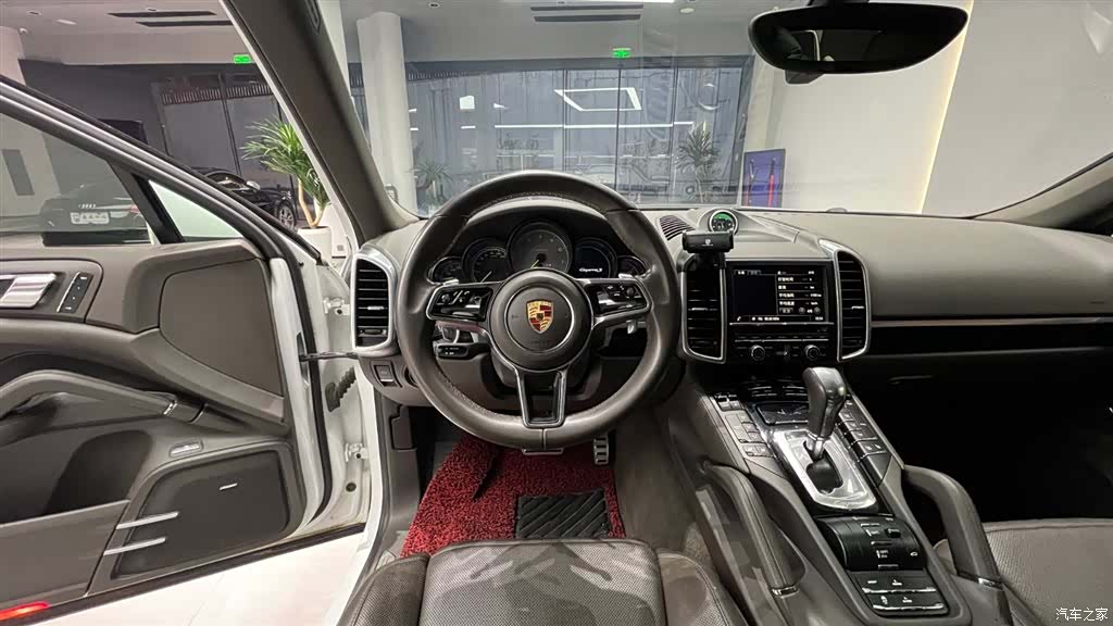 Porsche Cayenne, 2015 14