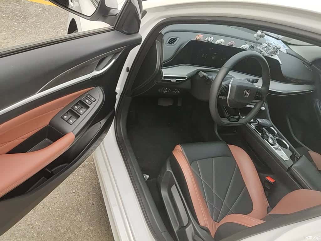 Changan Eado, 2025 16