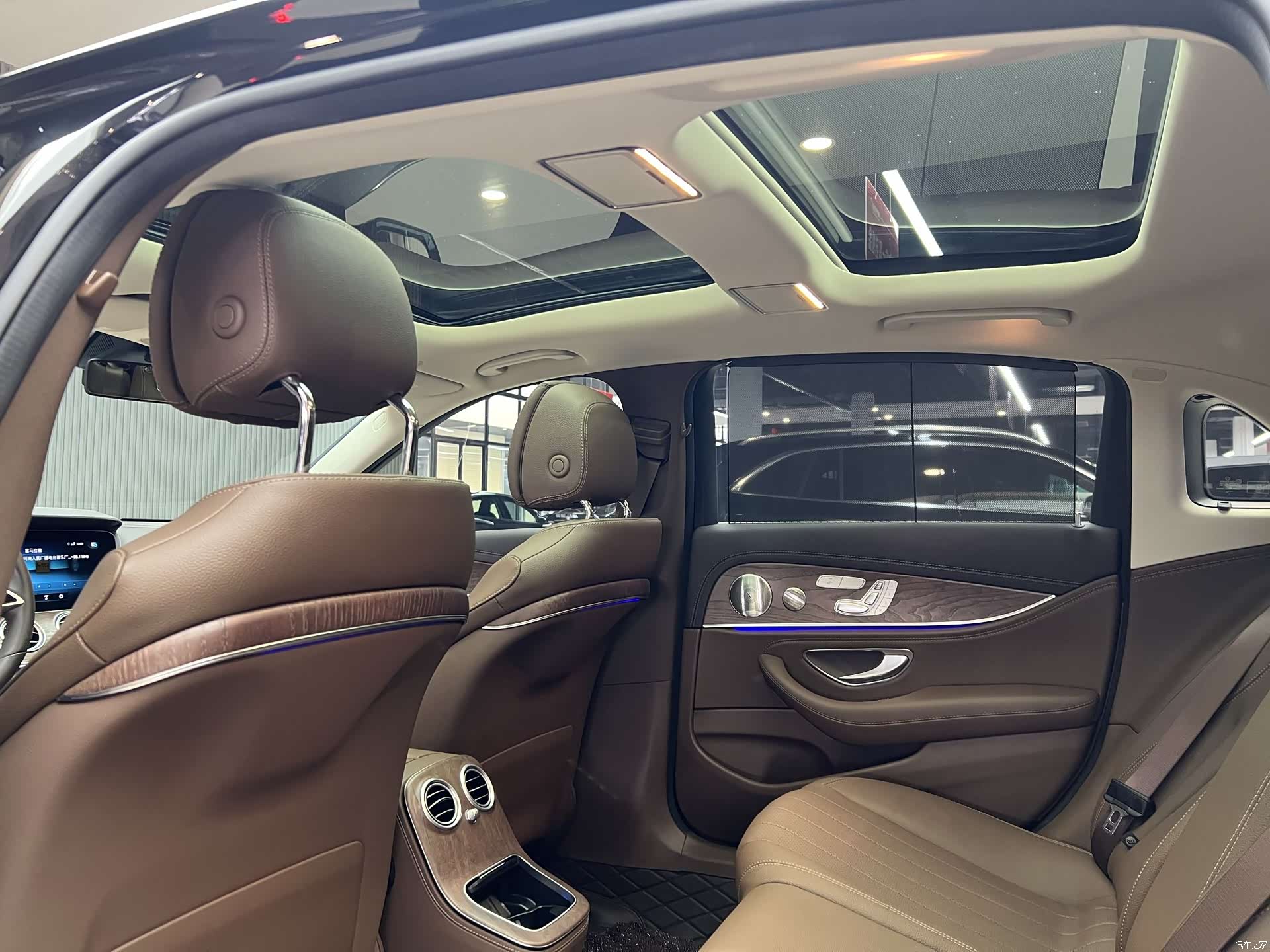 Mercedes-Benz E-Class, 2023 13