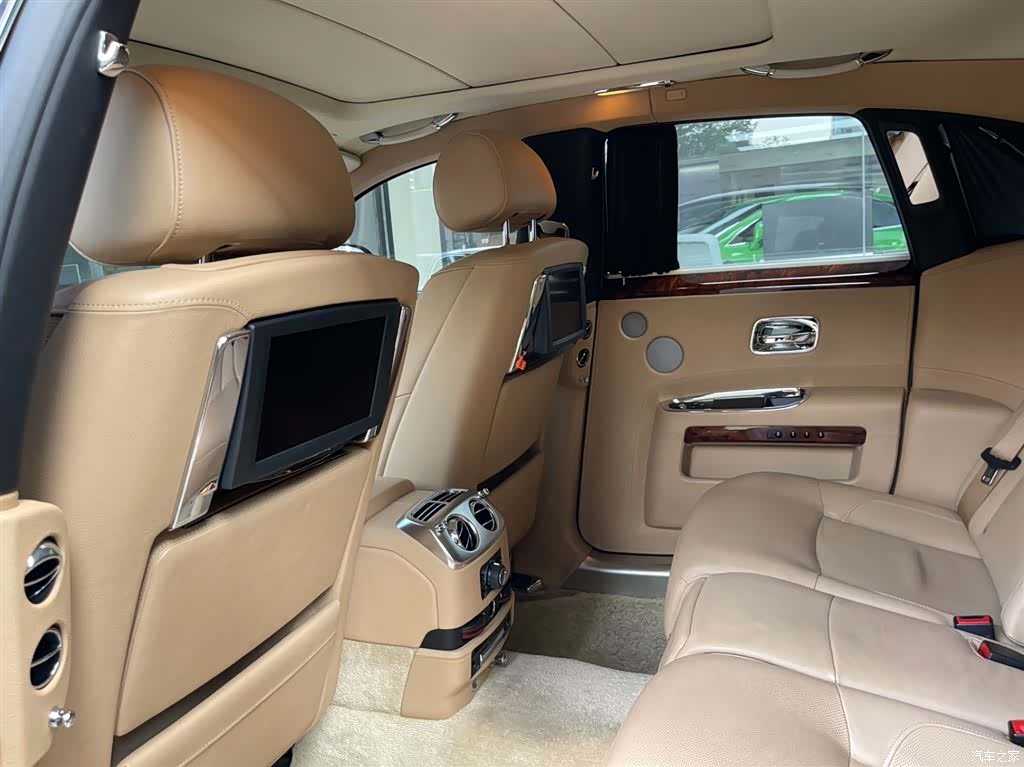Rolls-Royce Ghost, 2013 7