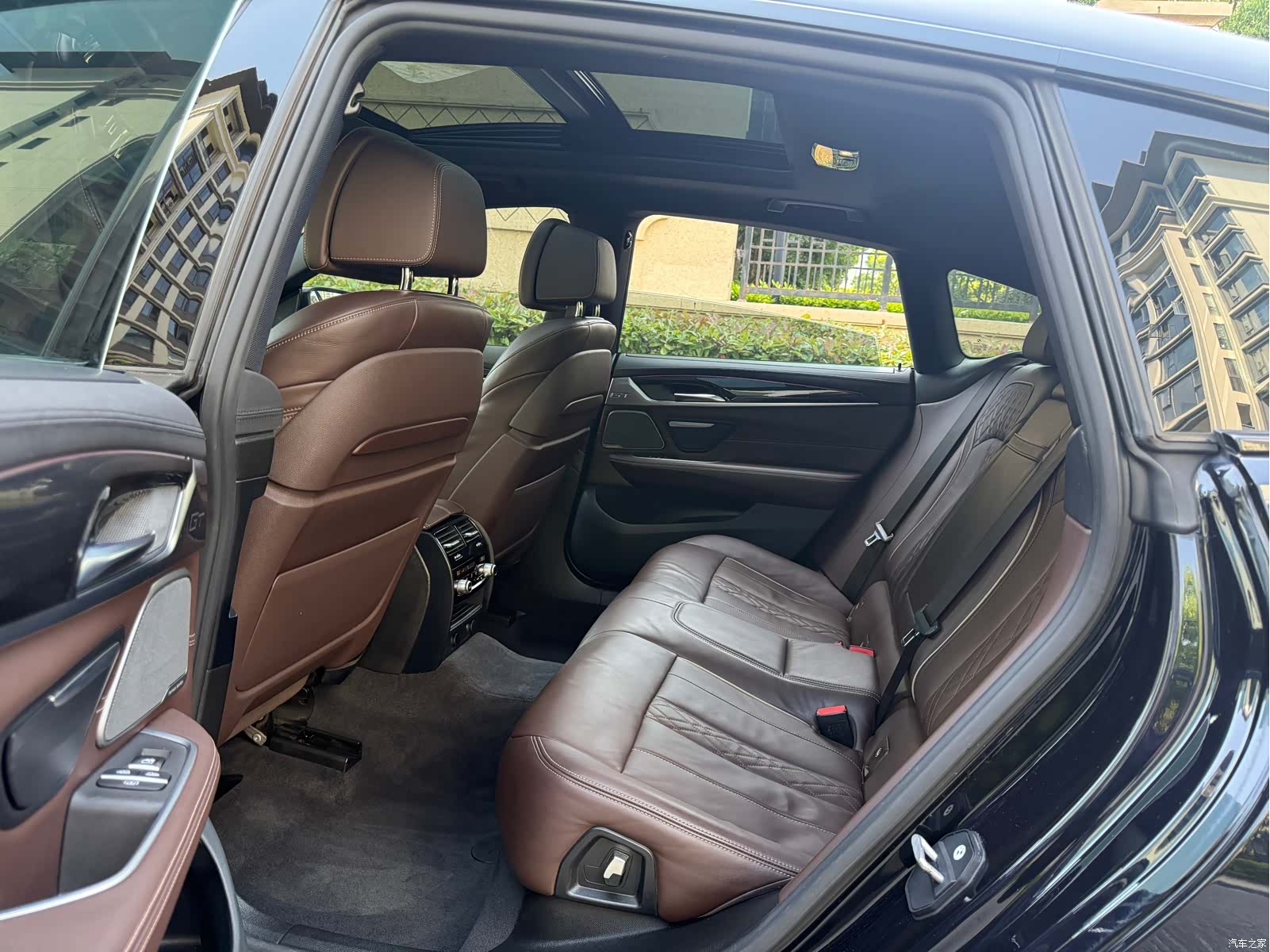 BMW 6 Series GT, 2018 11