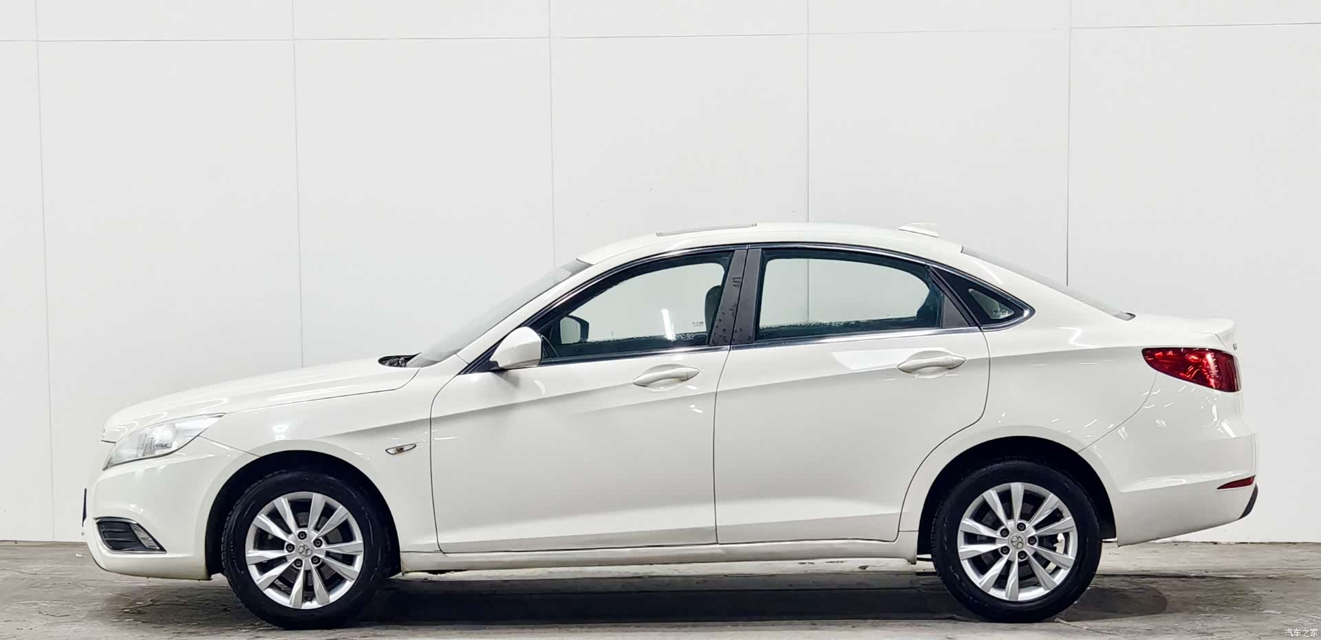 BAIC D50, 2016 7
