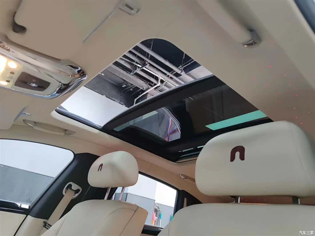 Rolls-Royce Ghost, 2016 12