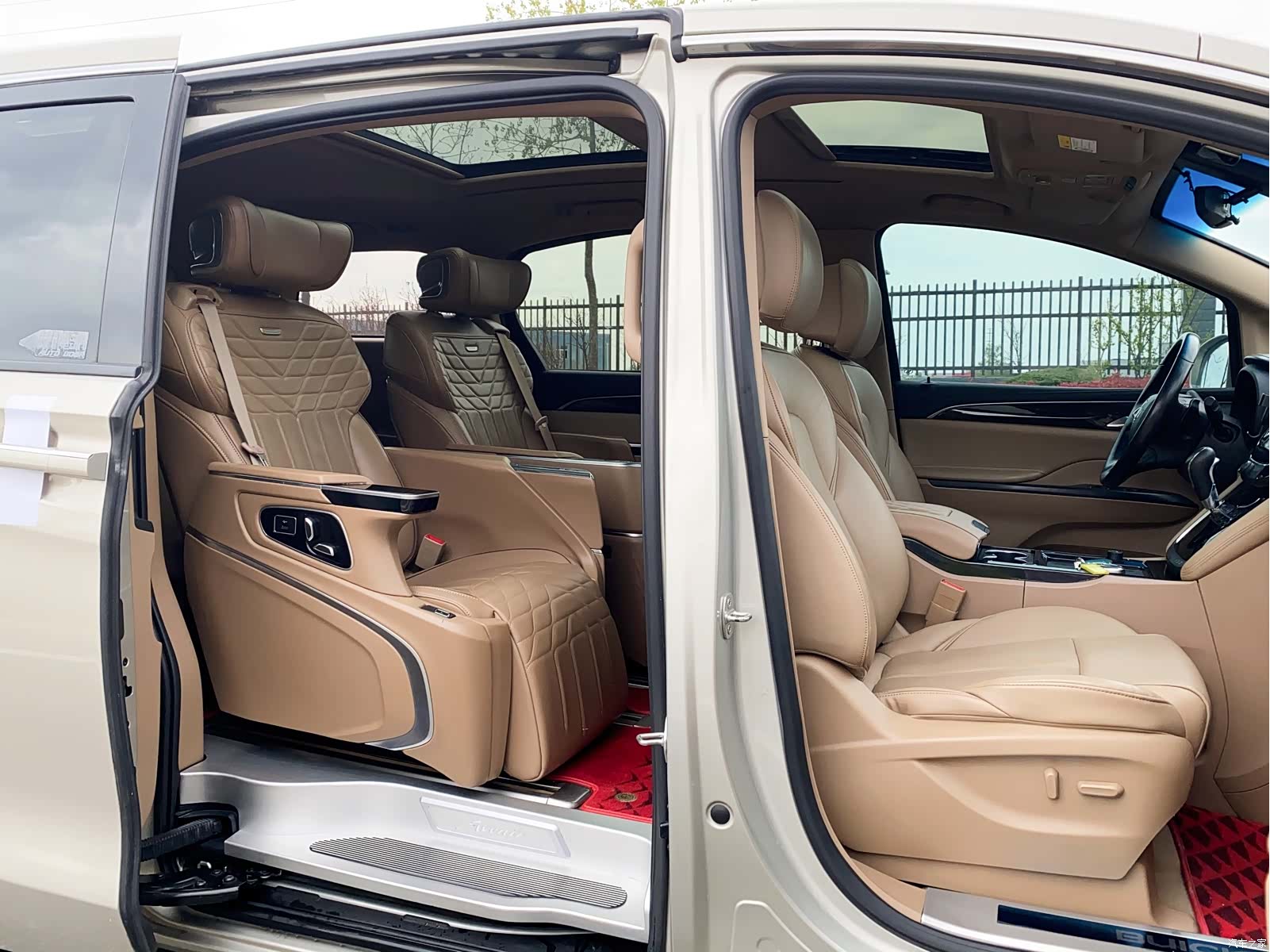 Buick GL8, 2018 27