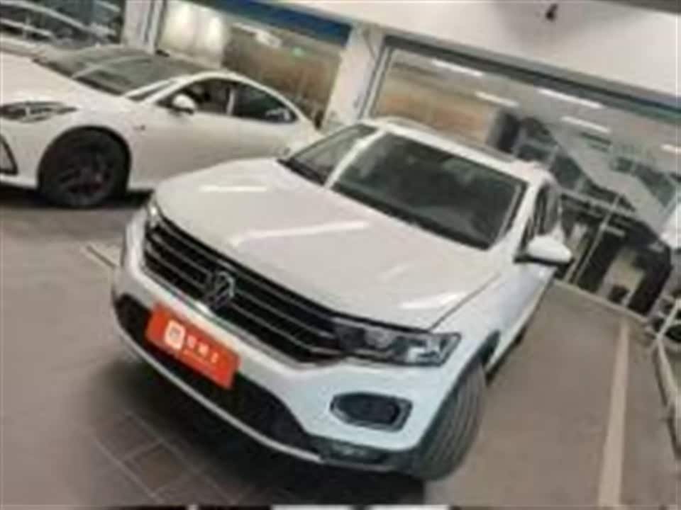 Volkswagen T-ROC exploring Songs