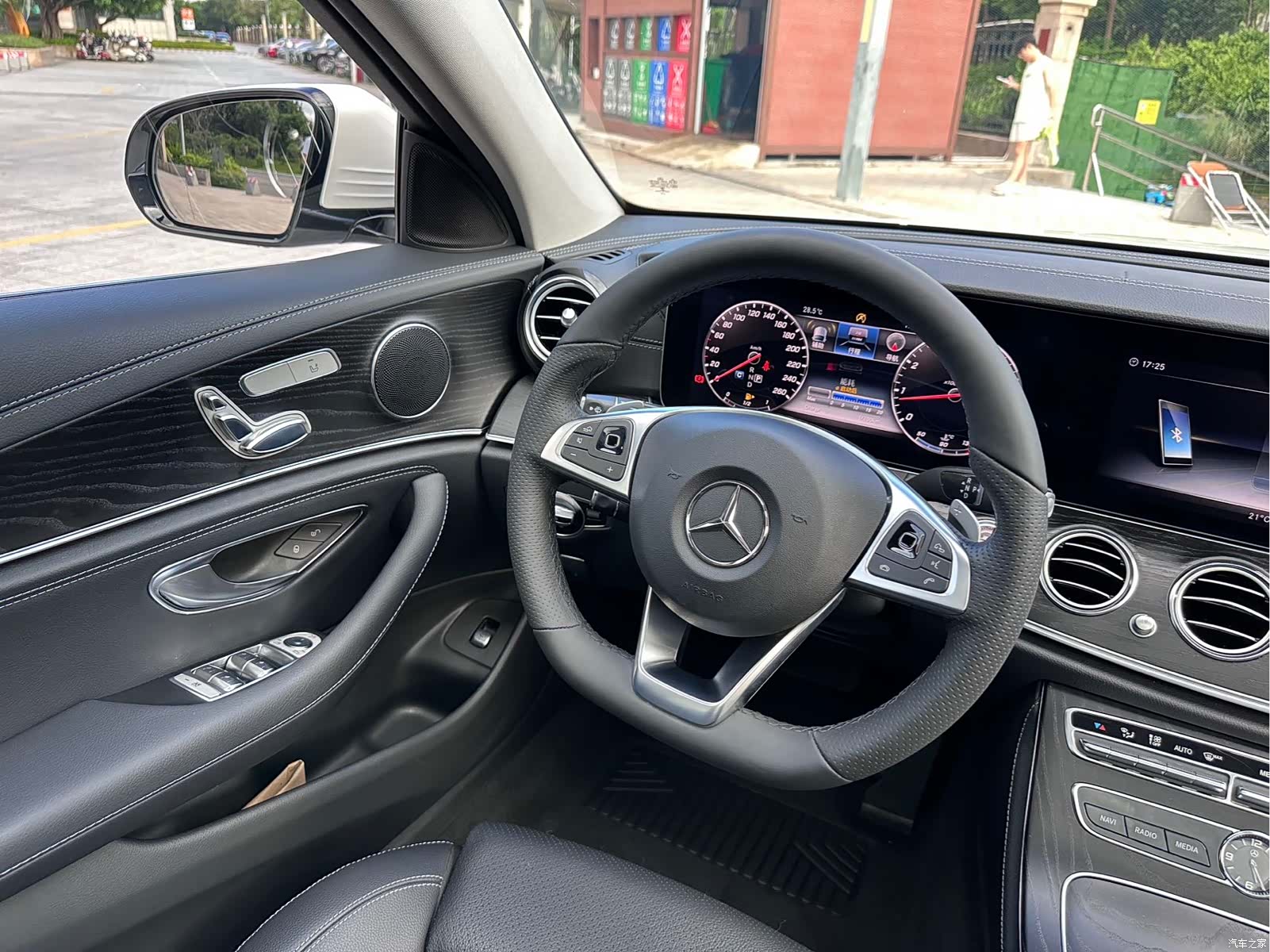Mercedes-Benz E-Class, 2018 12