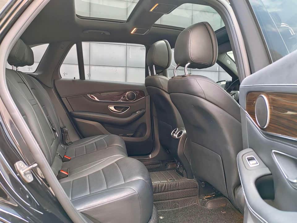 Mercedes-Benz GLC Mercedes-Benz GLC