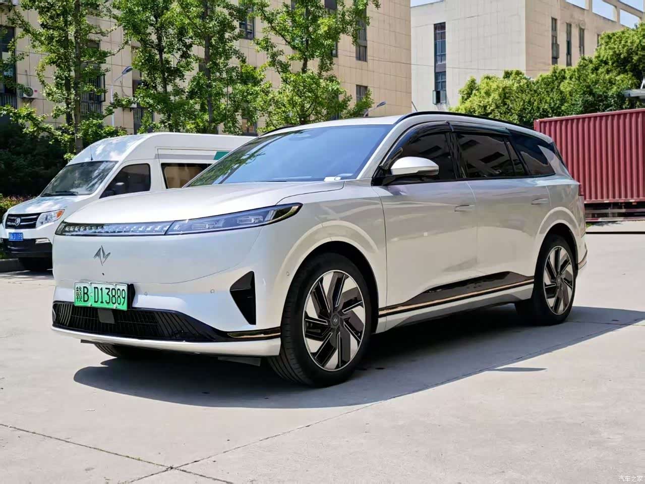DongFeng eπ008, 2024 1