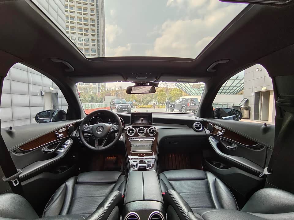 Mercedes-Benz GLC Mercedes-Benz GLC