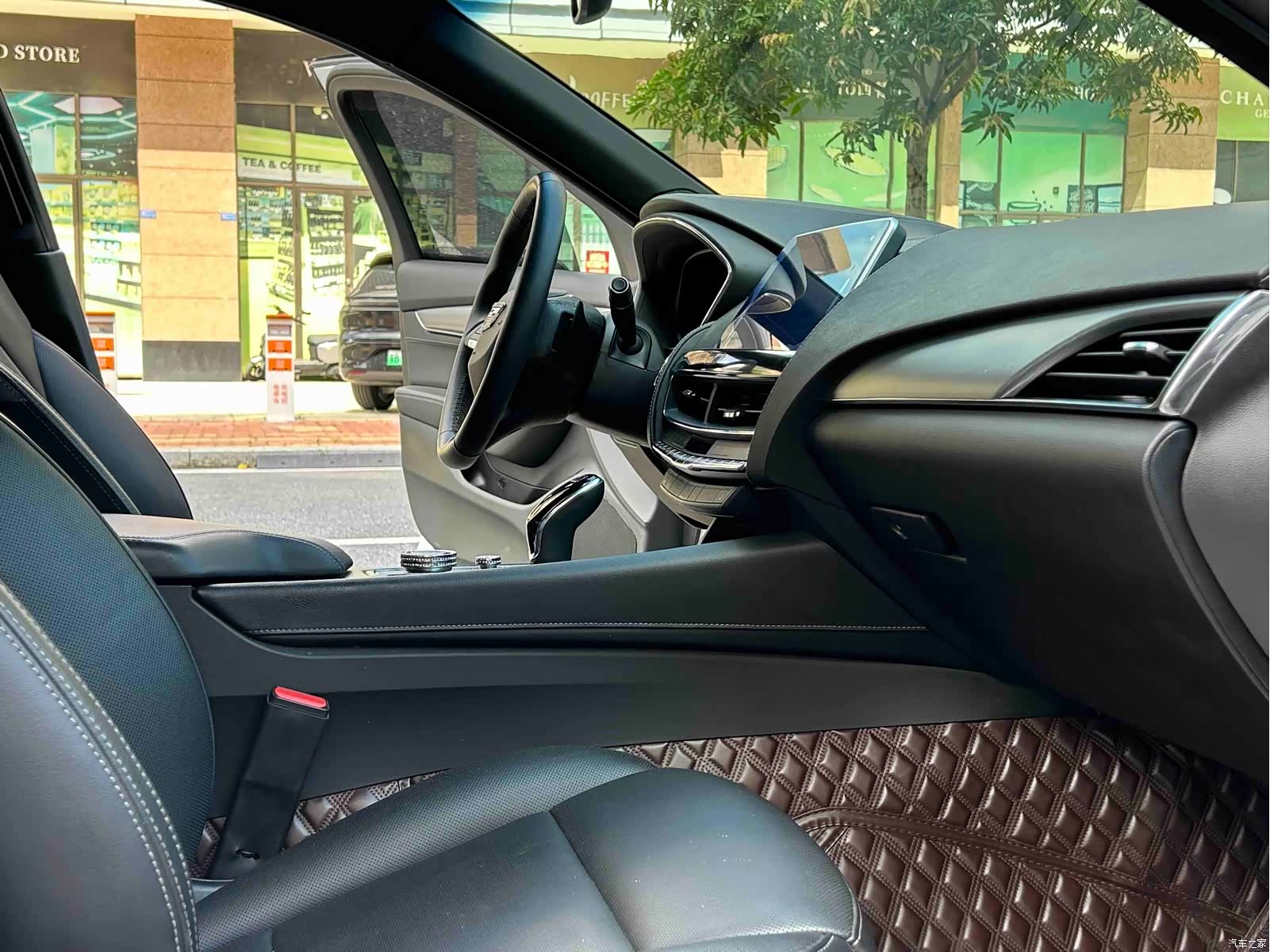 Cadillac CT5, 2023 15