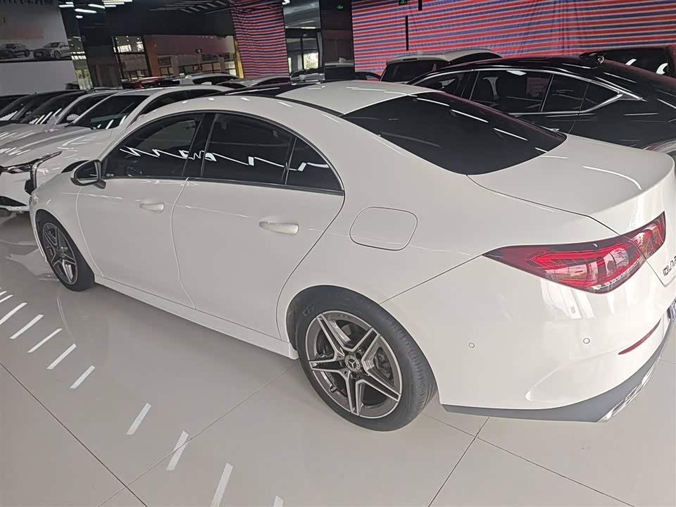Mercedes-Benz CLA
