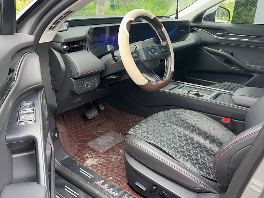 Ford Mondeo 2024, фото 17