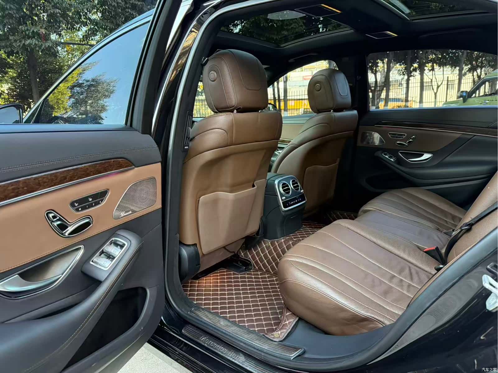 Mercedes-Benz S-Class, 2017 25