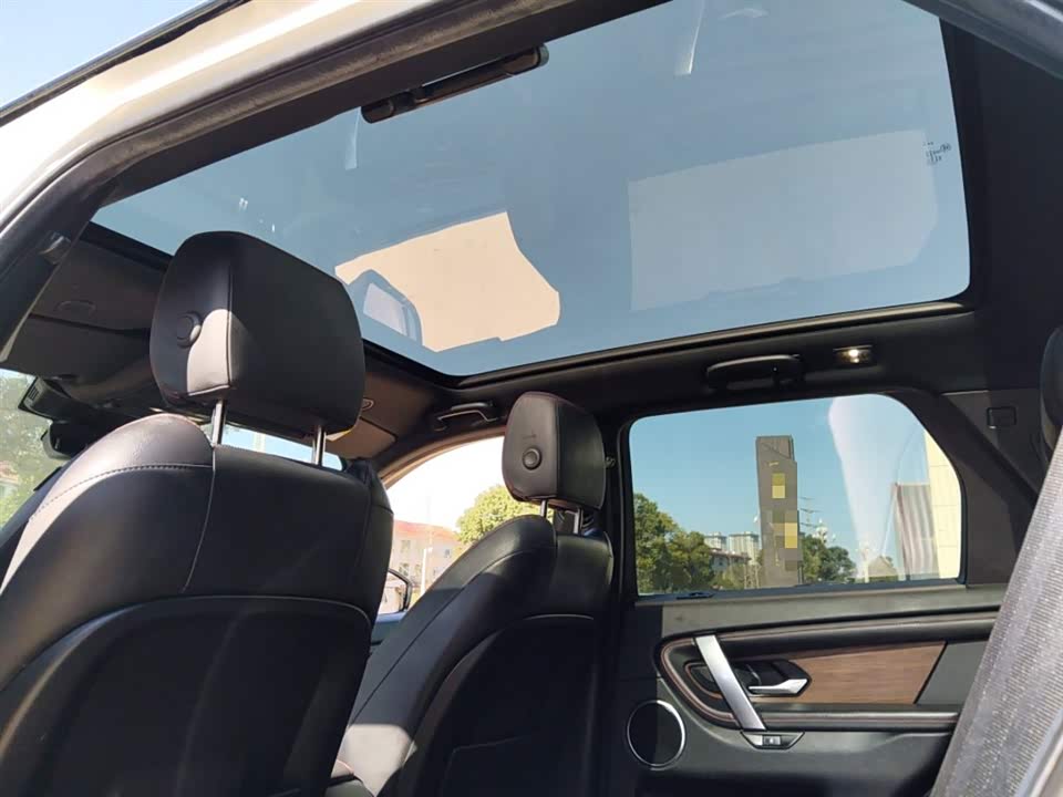 Land Rover Discover sports