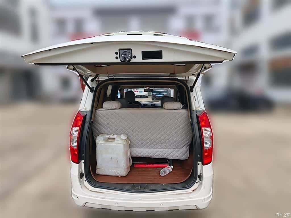 Wuling Hongguang, 2016 10