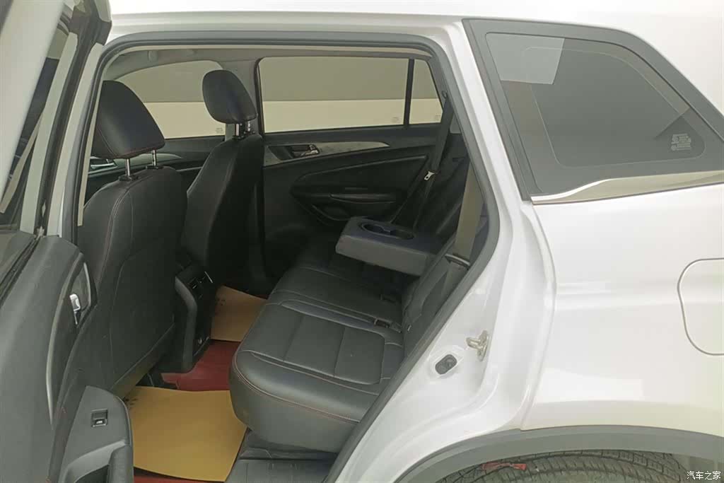 Changan CS75, 2017 11