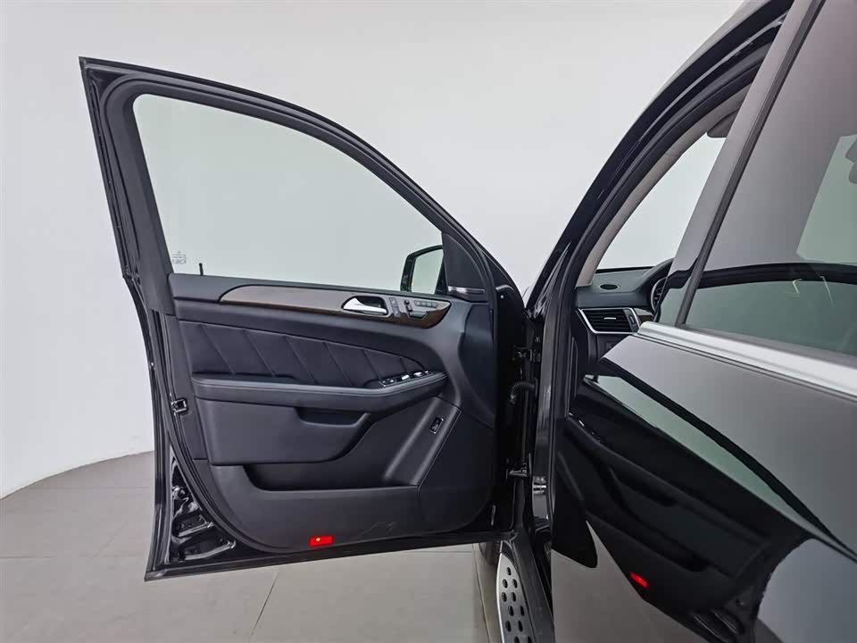 Mercedes-Benz GL grade