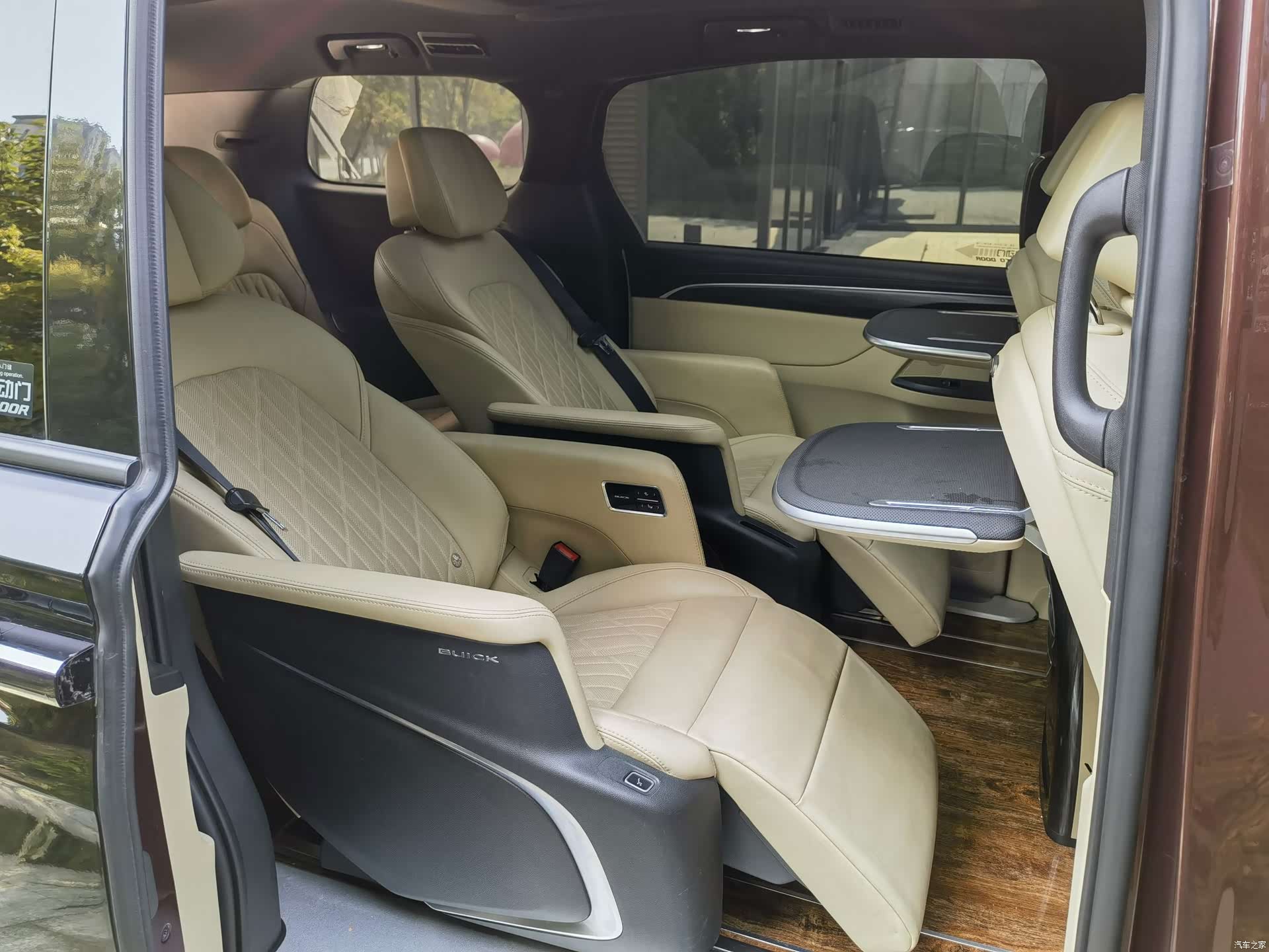 Buick GL8, 2022 15