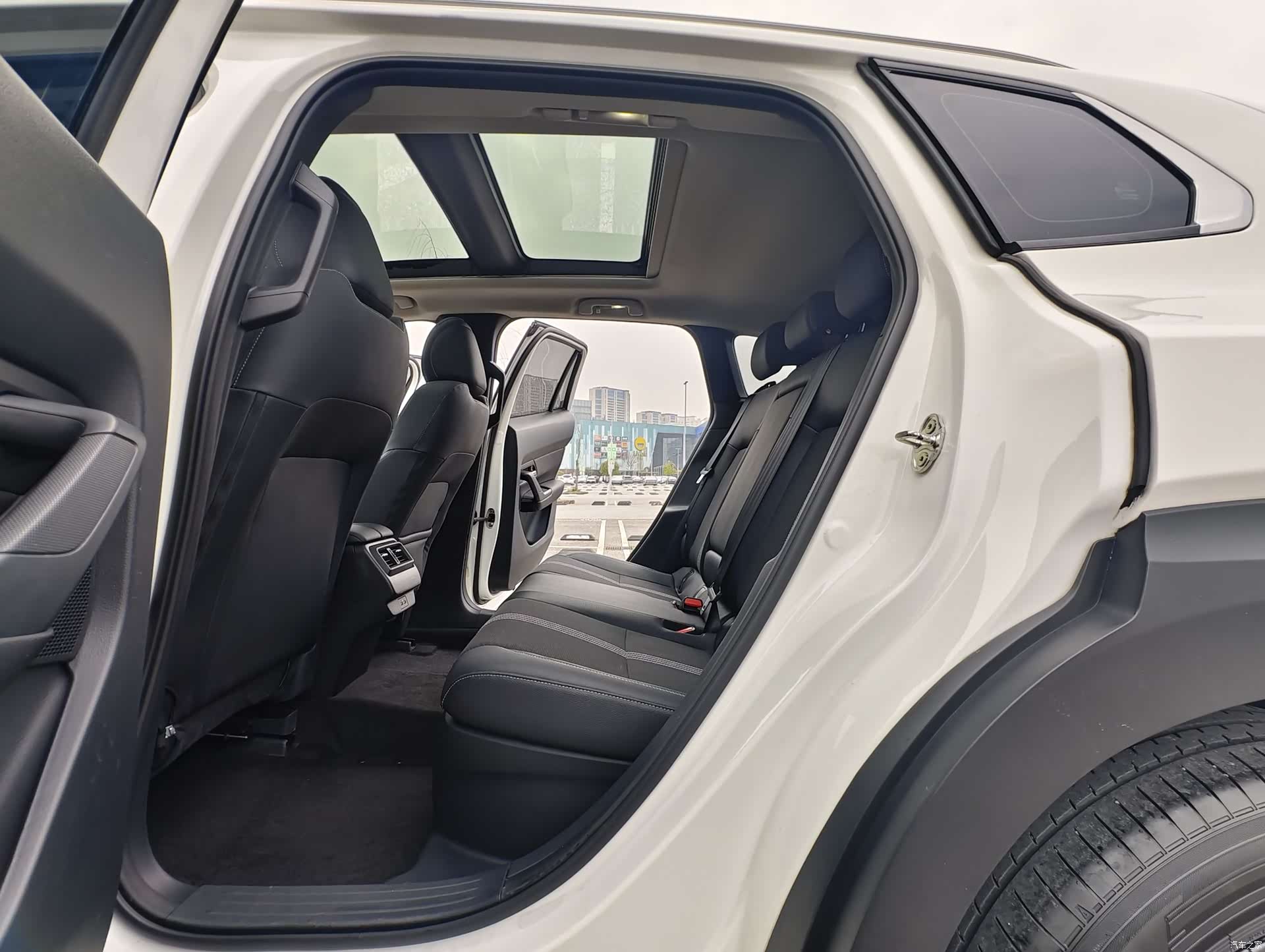 Mazda CX-50, 2023 9