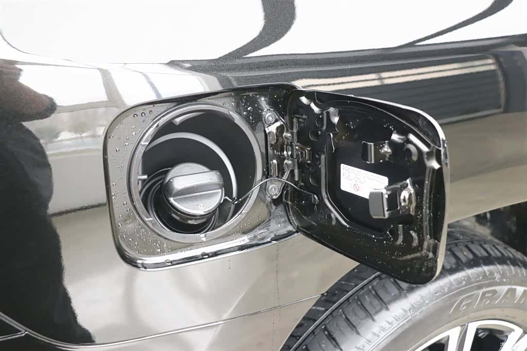 Lexus LX, 2020 35